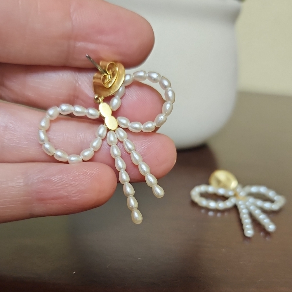 Madewell Gold and White Bow Earrings - Picture 4 of 6